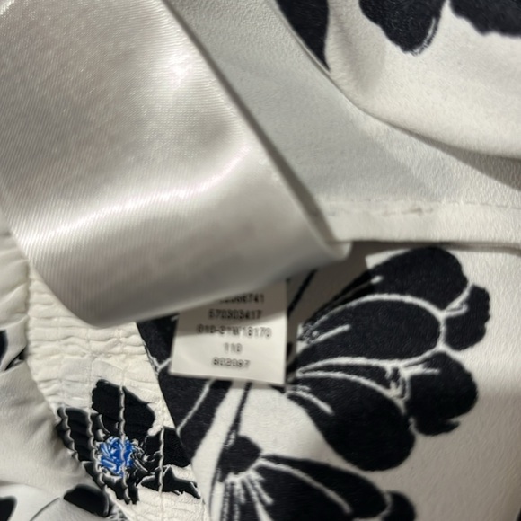 White House Black Market blouse, size XS‎ - Picture 15 of 15